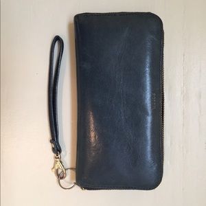 Fossil wallet with strap